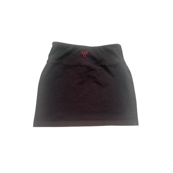 Aritzia Tna Athletic Skirt 2XS Maroon Mini Skirt‎ Soft Comfortable Casual - Picture 2 of 4